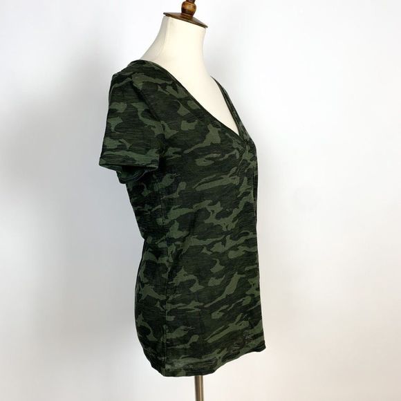 Green Camouflage Cotton V-Neck Tee Shirt Small - Picture 3 of 6